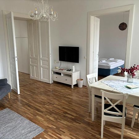 Casa Nostra - Sonnige Wohnung Direkt Am Augarten ウィーン エクステリア 写真